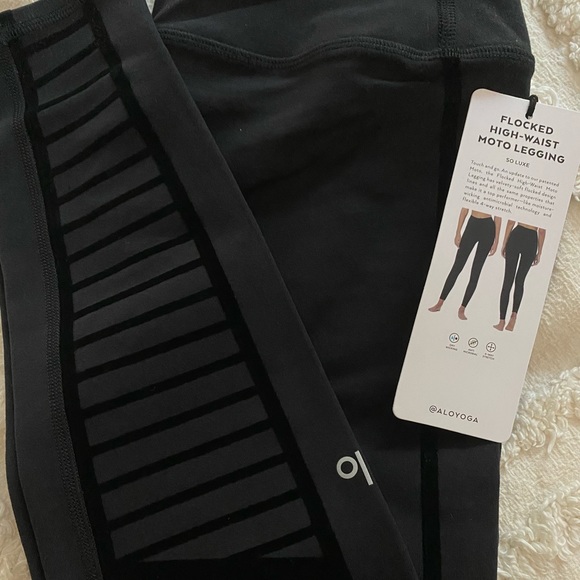 NWT Alo Yoga Flocked Motor Legging High Waist sz M - Picture 4 of 4
